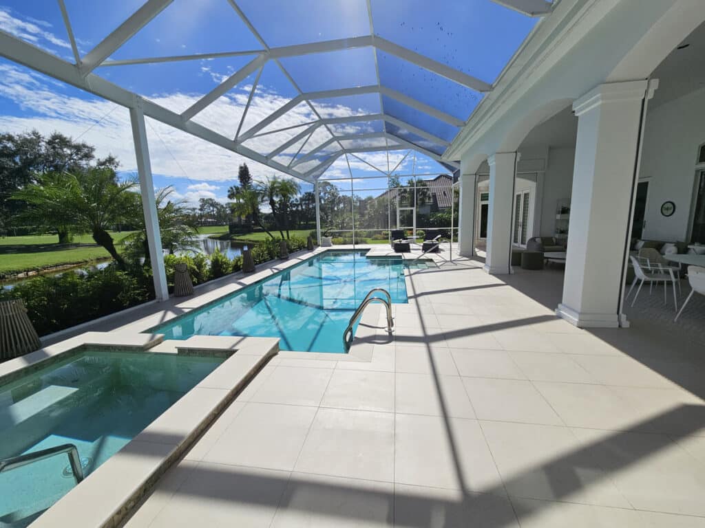 Custom pool with a jacuzzi in Naples Florida